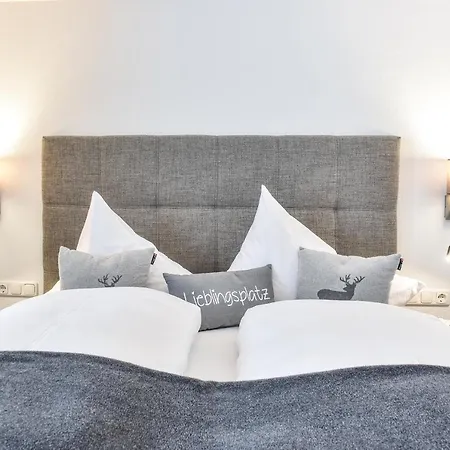 Landhaus Bernhard Apartment Holzgau