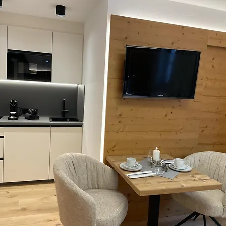 Apartament Bernhard *