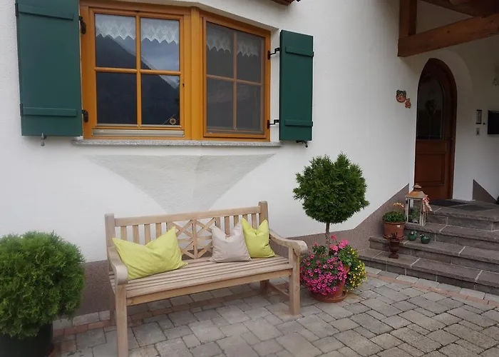 Apartament Bernhard *